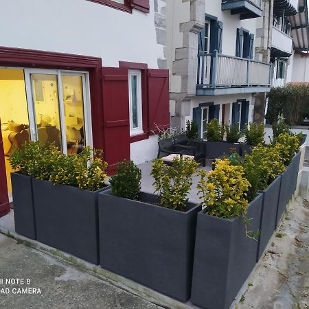 Appartement Rez De Chaussee 2 Chambres Avec Terrasse Cambo-les-Bains Exterior photo